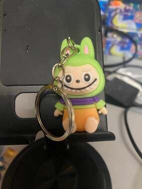 Keychain labubu